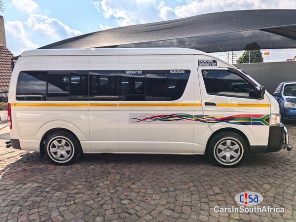 Toyota Quantum 2.5 D-4D Sesifikile 16 Seater 0685845776 Manual 2019 in Western Cape
