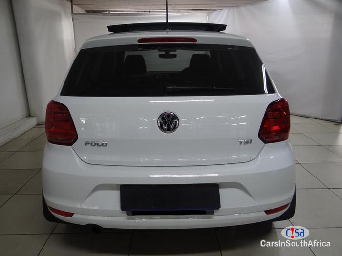 Volkswagen Polo Manual 2016 - image 3