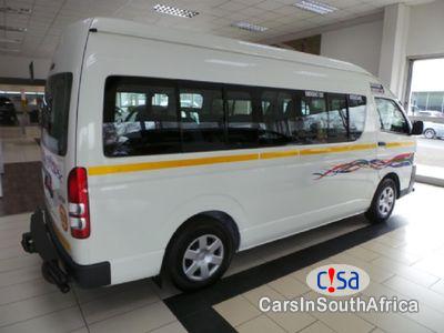 Toyota Quantum 2.5 Manual 2018 - image 2