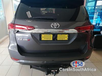Toyota Fortuner 2.0 Automatic 2018 - image 2
