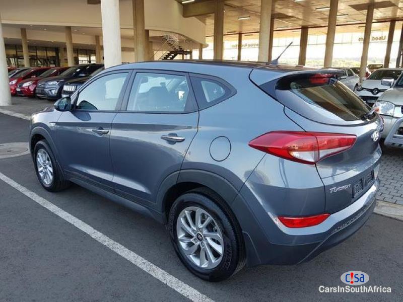 Pictures of Hyundai Tucson 2.0 Automatic 2017