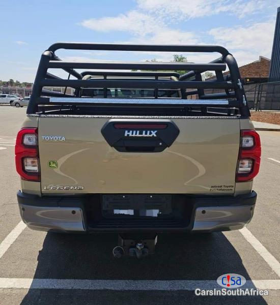 Toyota Hilux 2.8 GD-6 Extra Cab Legend Automatic 2021