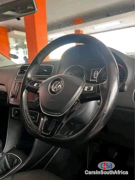 Volkswagen Polo 1.2tsi Manual 2017 - image 6
