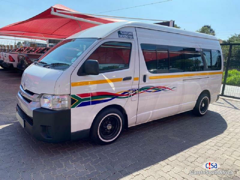 Toyota HiAce 2.5 D4D Sesifikire Manual 2019