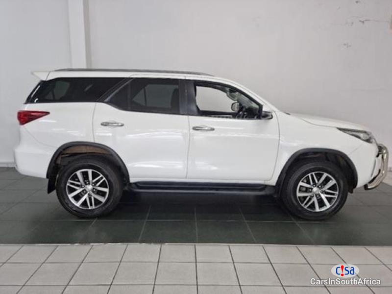 Toyota Fortuner 2.8GD6 Raised Body Automatic 2019 - image 3