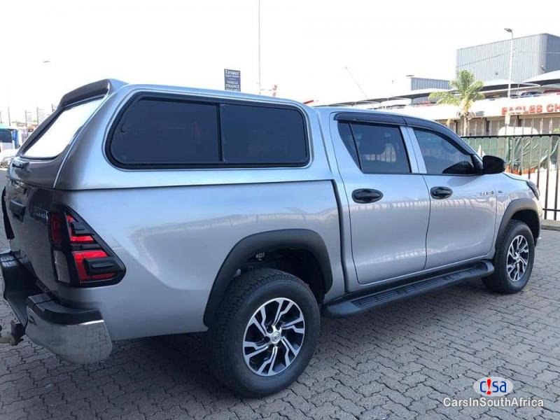 Toyota Hilux 2.8GD6 Manual 2016