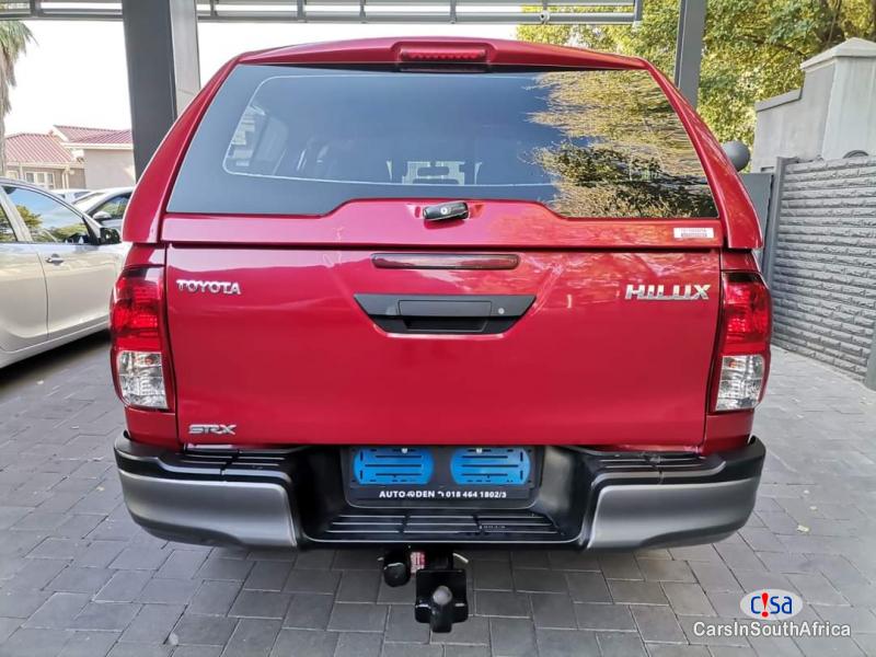 Toyota Hilux 2.8GD6 Manual 2018