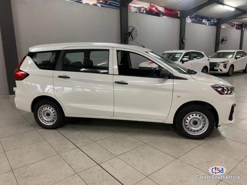 Suzuki Ertiga 1.5 GL Automatic 2023 - image 3
