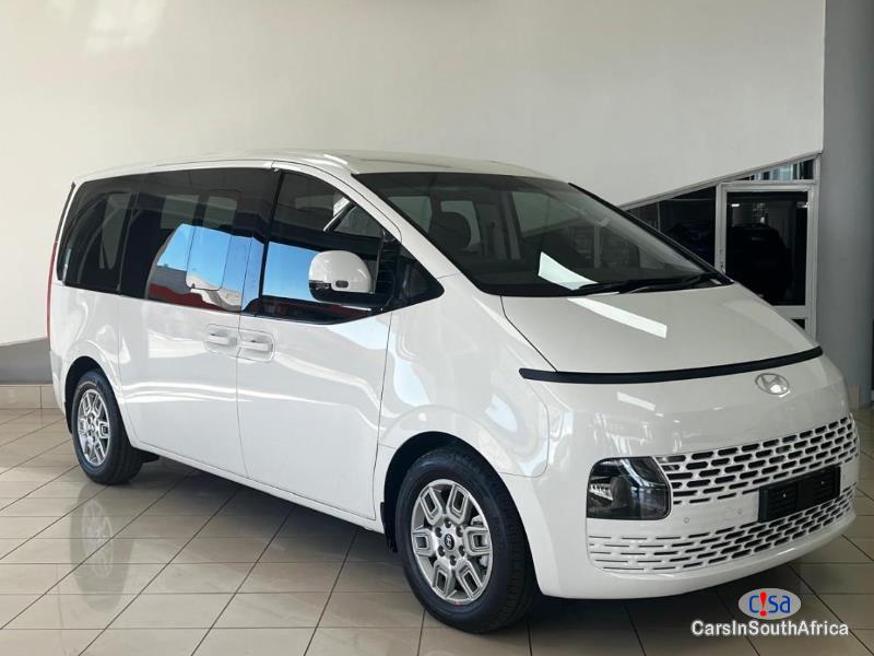Picture of Hyundai 2.2D Executive 9 Seater 0813350925 Automatic 2024