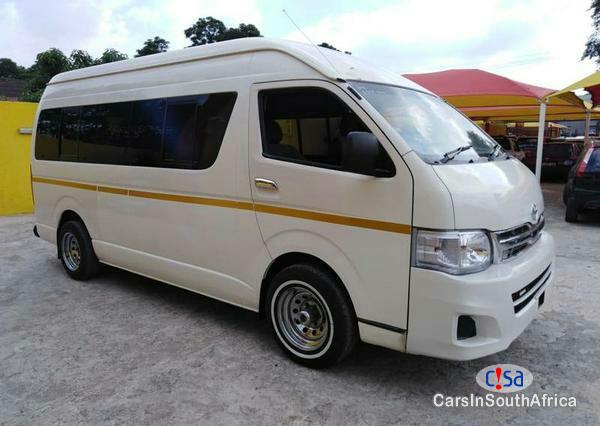 Toyota Quantum 2.5D_4D Manual 2012 - image 2