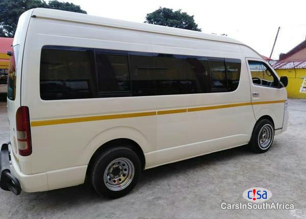 Toyota Quantum 2.5D_4D Manual 2012 - image 5