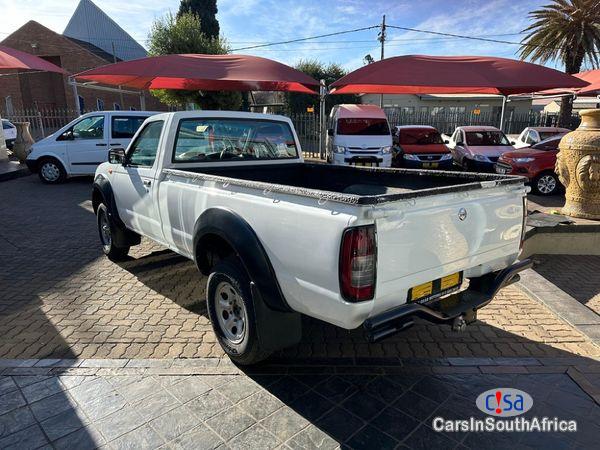 Nissan NP300 2.4i LWB 4x4 Single-Cab Manual 2014