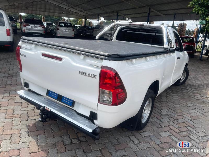 Toyota Hilux Bank Repossessed Car 2.4 GD Manual 2018