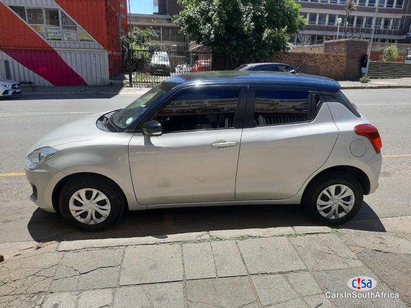 Suzuki Swift 1.2 /call Whatsapp 068 346 6875 Manual 2019 - image 2