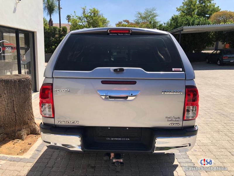 Toyota Hilux 2.8 Automatic 2021 - image 2