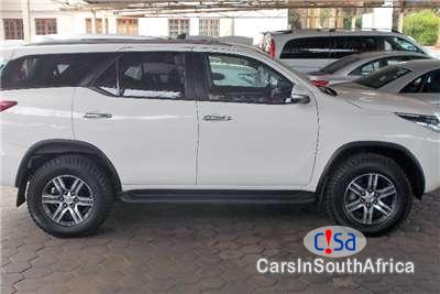 Toyota Fortuner 3.0 Automatic 2018 - image 2