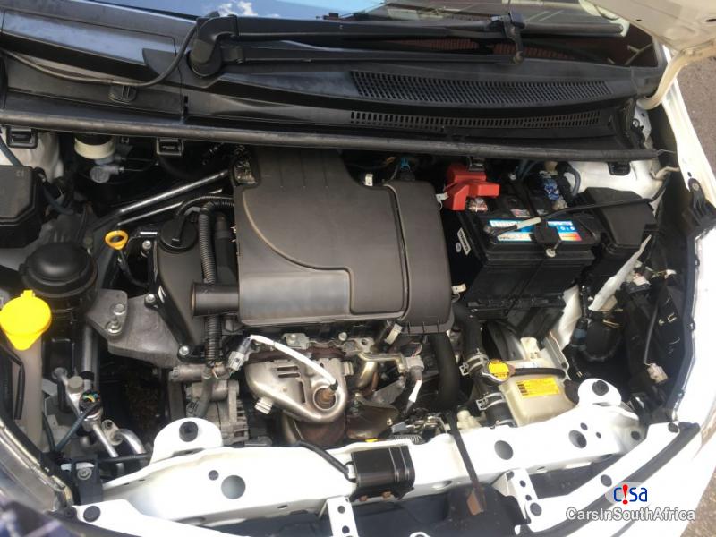 Toyota Yaris 1.4 Manual 2015 - image 2