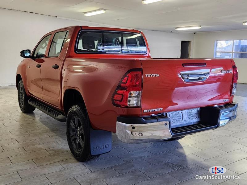 Toyota Hilux 0784119228 Automatic 2023 - image 2