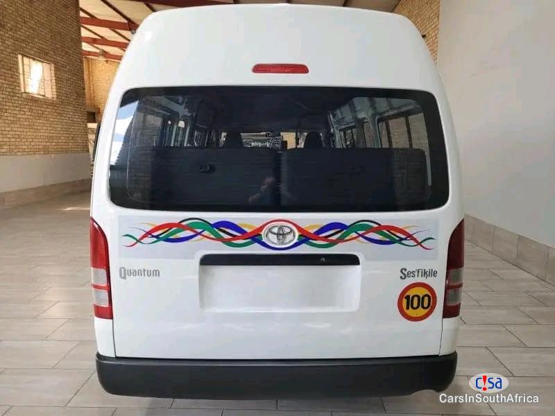 Toyota Quantum 2.5 Sesifikile 16 Seats ( +27 685845776 Manual 2017 in Gauteng
