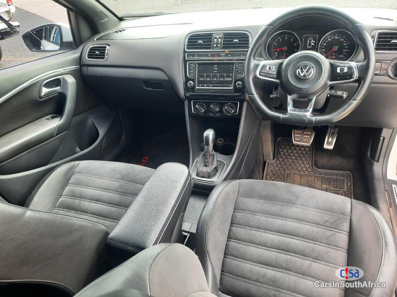 Volkswagen Polo 1.6 /call Whatsapp 068 346 6875 Automatic 2016 - image 3