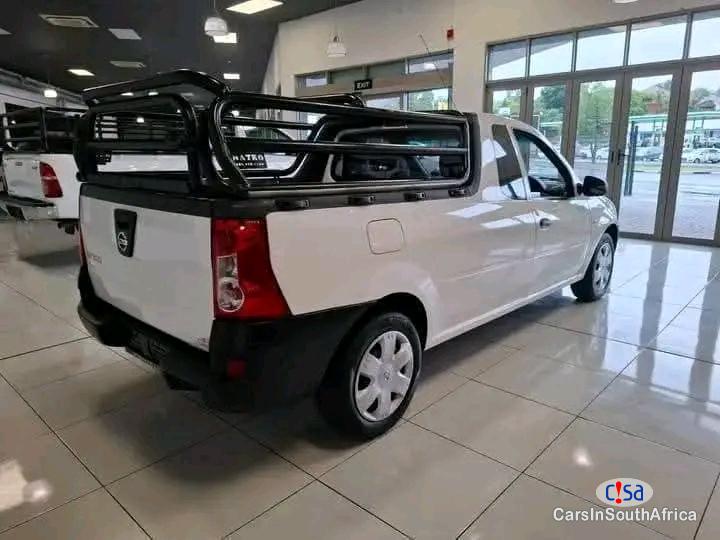 Nissan NP300 1.6 /call Whatsapp 068 346 6875 Manual 2017