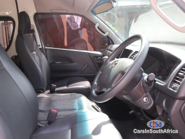 Picture of Toyota Quantum 2.5 Sesifikile 16 Seats 0685845776 Manual 2019 in South Africa