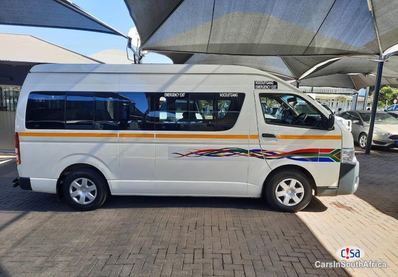 Picture of Toyota Quantum 2.5D4D Sesifikile 16s Manual 2018