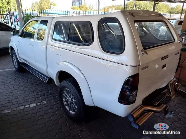 Picture of Toyota Hilux Legend 45 Manual 2014