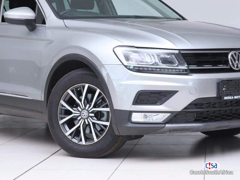 Volkswagen Tiguan 2.0 Manual 2016 - image 4