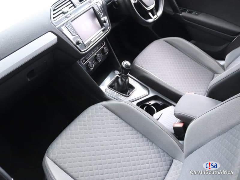 Volkswagen Tiguan 2.0 Manual 2016 - image 5