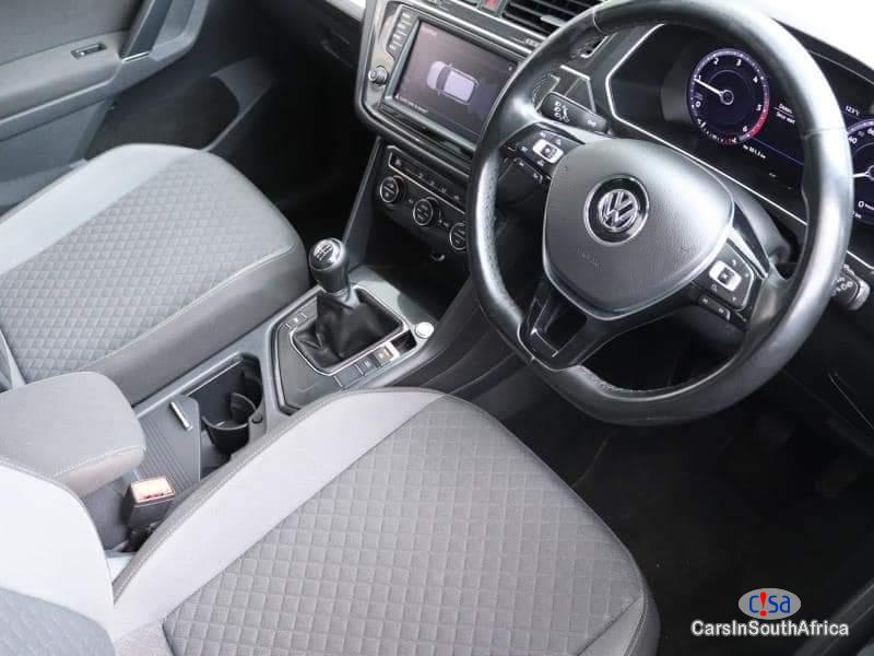 Volkswagen Tiguan 2.0 Manual 2016 - image 6