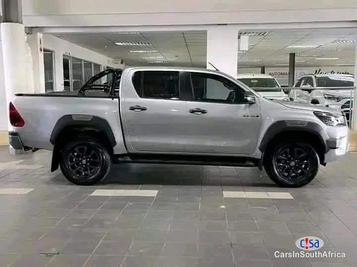 Toyota Hilux 2023 TOYOTA HILUX 2.8GD-6 DOUBLE CONTACT OR WHATSAPP 0665141346 Automatic 2023 - image 2