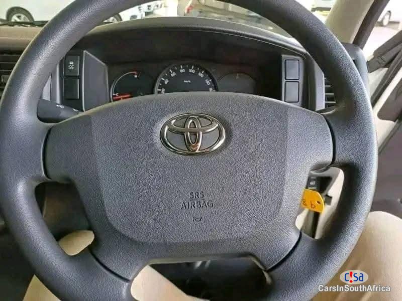 Picture of Toyota HiAce 2020 Toyota Quantum Sesifikile 2.5 D4D 0698183175 Manual 2020 in South Africa