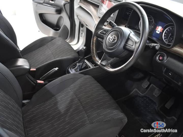 Toyota Yaris Manual 2023 - image 5