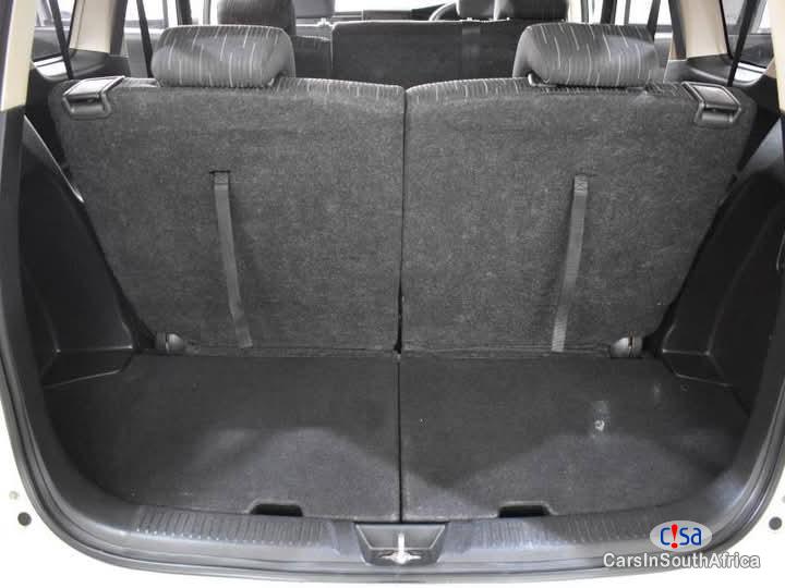 Toyota Yaris Manual 2023 - image 7