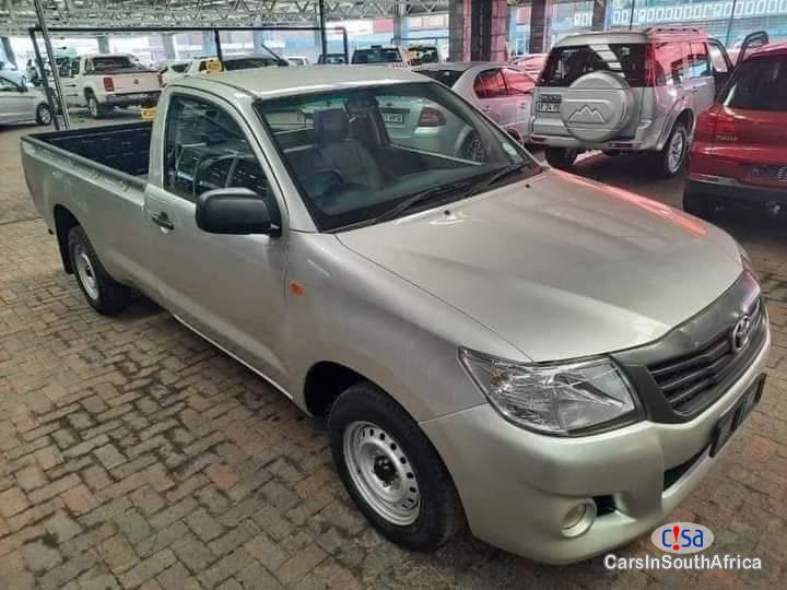 Toyota Hilux 2.5 Manual 2015 - image 2