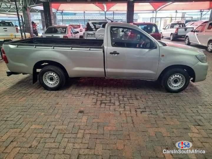 Toyota Hilux 2.5 Manual 2015 - image 3