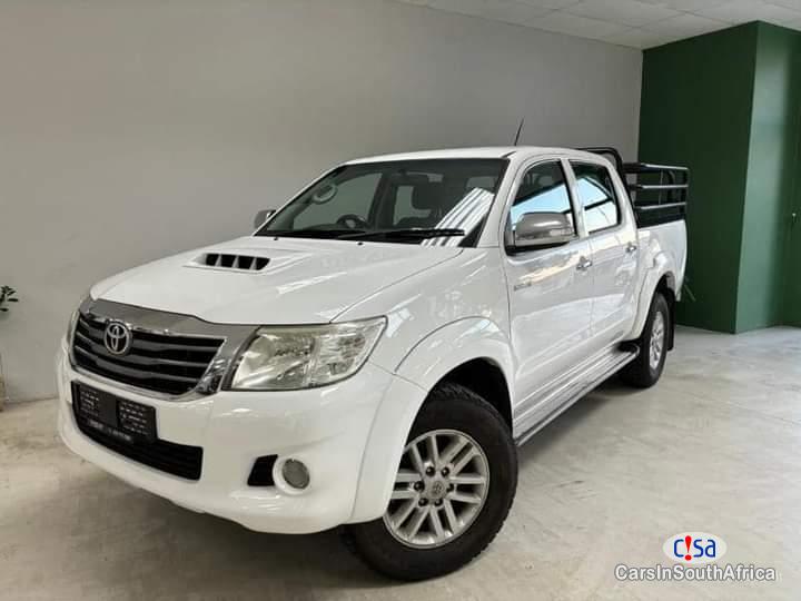 Toyota Hilux 3.0 Manual 2015 - image 2