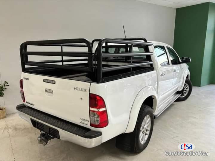 Toyota Hilux 3.0 Manual 2015 - image 3
