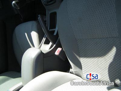 Toyota Hilux 2.5 Manual 2013 - image 9