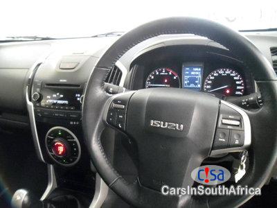 Isuzu KB300 3.0 Manual 2016 in South Africa - image