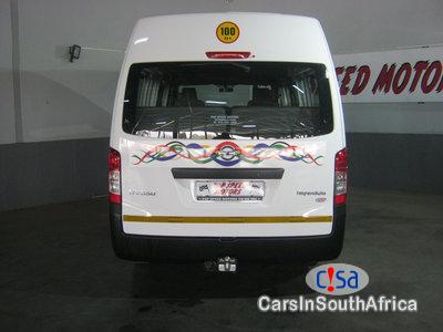 Nissan NV350 2.5 Nissan Nv350 16seates Manual 2017 - image 4