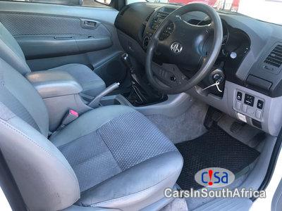 Toyota Hilux 2.7 Vvt-i SRX P/u Manual 2010 - image 4