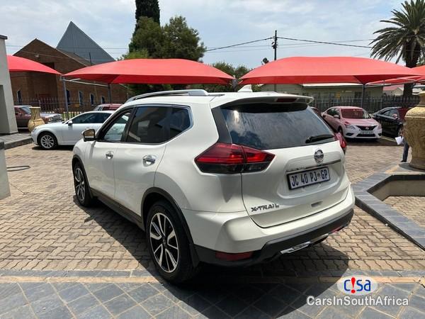 Nissan X-trail 2.5 Acenta Plus 4×4 7-seat Automatic 2019 - image 2