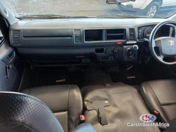 Toyota Quantum Manual 2022 - image 5