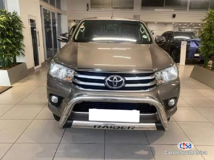 Toyota Hilux 2.8GD Automatic 2016 - image 2