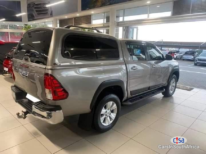 Toyota Hilux 2.8GD Automatic 2016 - image 3