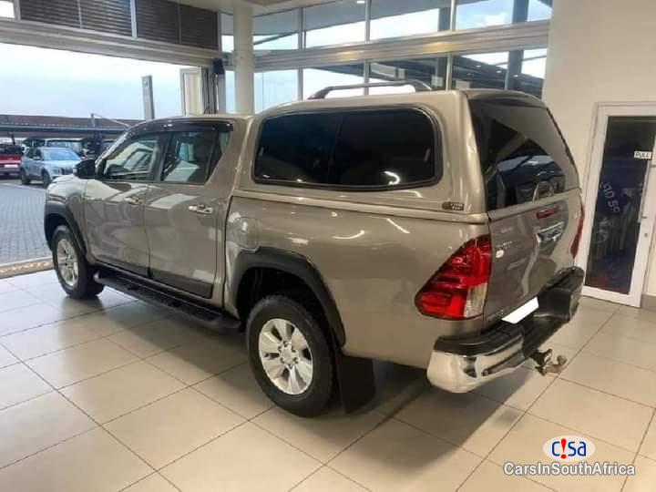 Toyota Hilux 2.8GD Automatic 2016 - image 4