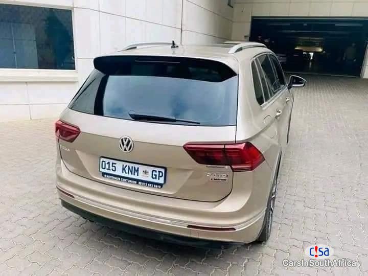 Volkswagen Tiguan 2.0 Automatic 2018 - image 3