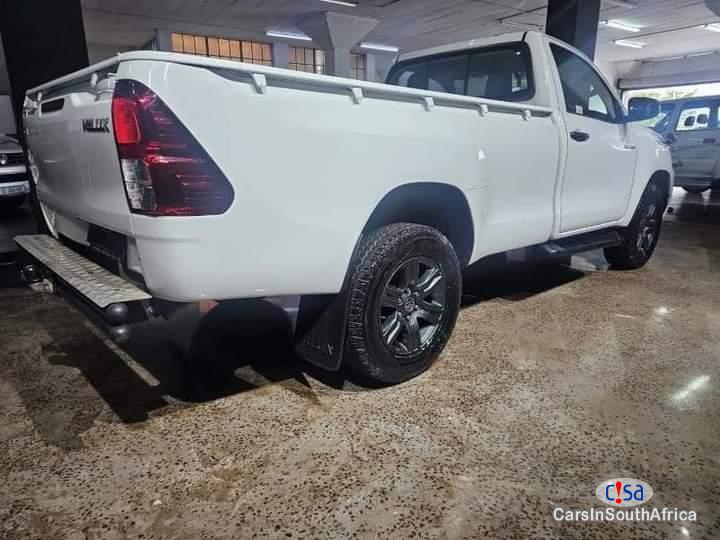 Toyota Hilux 2.4GD Manual 2018